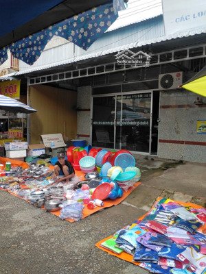 nhà mặt tiền chợ thanh mỹ kinh doanh buôn bán tấp nập cho thuê giá rẻ