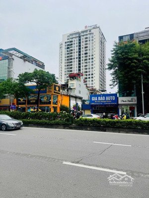 bán toà nhà mặt phố nguyễn văn cừ,long biên,dòng tiền 450tr/tháng,dt214m, mt8m,giá 120tỷ