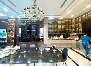 bán gấp nhà xuân la 60m2 x 6 tầng , ô tô tránh kinh doanh , ngõ thông , sát hồ tây , dân xây để ở