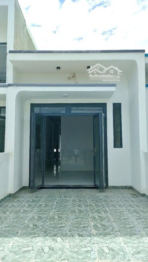 trả trước 400 triệu nhận nhà ngay sổ riêng thổ cư 100%, gần phà uyên hưng