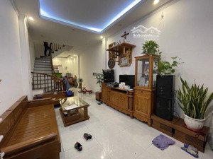 siêu phẩm gia thụy - không gian sống an lành giữa lòng phố - 48m2 - 10.5 tỷ