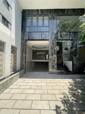 gộp bank bán siêu phẩm toà nhà mặt tiền 7 tầng đường cư xá bắc hải p15 q10