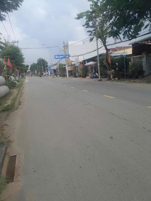 bán khách sạn mặt tiền đường duyên hải cần giờ. với 1300m2 đất chỉ 52 tỷ