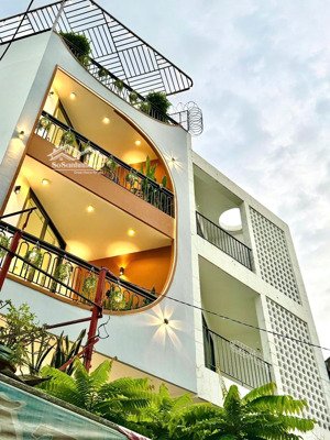 mặt tiền đường 7m thích bửu đăng, phạm văn đồng p1 gv diện tích: ngang 4x15m, 58m2 dtsd 162,1m2