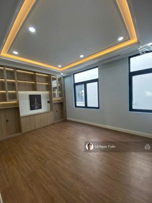 bán 28 tỷ shophouse manhattan, vinhomes grand park