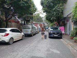 chính chủ bán gấp nhà đường láng 40m2 chỉ 9,6 tỷ kd