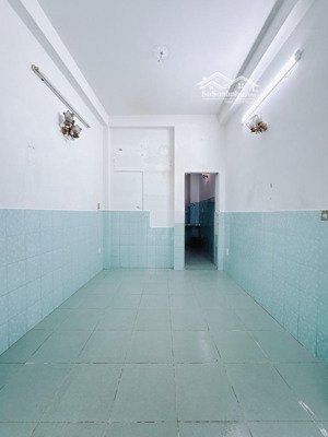 bán nhà hẻm 368 tôn đản 2 phòng ngủ, quận 4