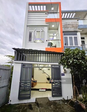 nhà 2 tầng shr đường 8m oto ngủ trước nhà, sẹc ngắn tx52 vườn cau đỏ, khu an ninh có tuyến bus hcm