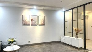 bán nhanh căn hộ 2pn sáng 83 m2 tại times city, giá 9.2 tỷ, đủ đồ, sổ đỏ cất két. lh: 