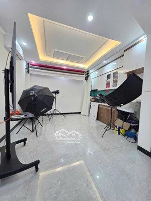 bán nhà phố ngô quyền - lô lóc - 10m ra ôtô - hàng xóm kđt văn khê - nhà mới full nội thất - 45.5m2