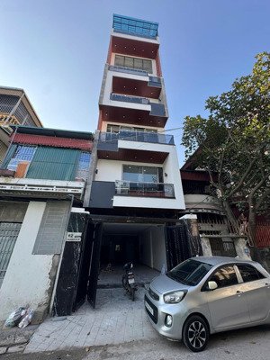 bán nhà 8 tầng gara 3 ô tô mặt tiền 5m ngõ 8m nguyễn văn linh, long biên giá bán: 27 tỷ