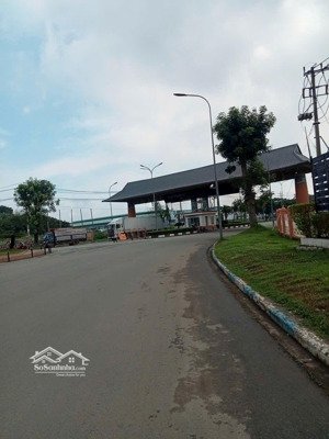 bán đất tại kcn minh hưng hàn quốc, 890 triệu, 390m2, chính chủ, view đẹp