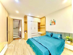 tầm tiền hiếm, nhà mới bạch mai, 30m 5 tầng, 2 thoáng trước sau, full nội thất chỉ hơn 6 tỷ