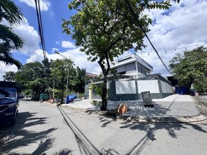 đón đầu ql13 mở rộng - hàng siêu hiếm phù hợp xây căn hộ dịch vụ -dts lên đến 1100m2 - giá 19.5 tỷ