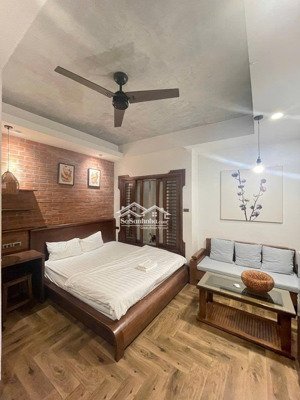 phòng đẹp phong cách sang trọng ở hoàng hoa thám ba đình