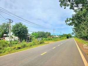 chủ kẹt vốn cần bán gấp lô đất mặt tiền liên tỉnh