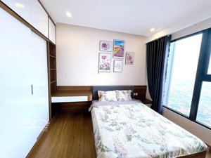 bán căn hộ chung cư sky oasis, 4,9 tỷ, 67 m2, 2pn, full đồ. view sông hồng