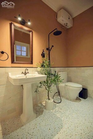 Bán gấp biệt thự sân vườn Đà Lạt – vị trí đẹp – 4 phòng – 28 tỷ