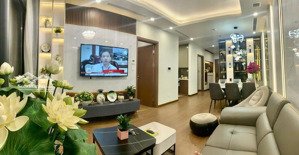 cho thuê chcc sky center, phổ quang, tân bình. dt 36m2, 1pn - 1wc , giá 10tr/tháng. lh: 