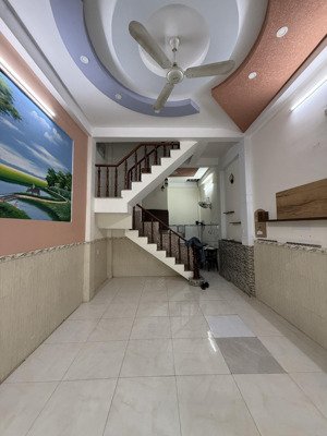 cho thuê nhà riêng ở bùi văn ngữ, 7 triệu, 40m2, 2pn, 2wc