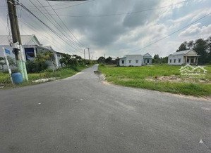 cần bán gấp lô đất mặt tiền đường quốc lộ 22 , củ chi 110m2 giá 1 tỷ5 thương lượng