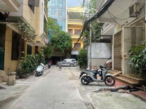 bán nhanh nhà phố kim mã - ba đình, dt 100m, 4 tầng, ô tô vào nhà, vị trí đẹp kd sầm uất giá 40 tỷ