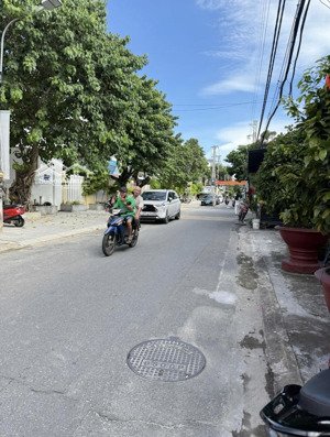 bán nhanh trong tuần toà 3t - 4 căn hộ mini - sát biển mỹ khê - dòng tiền cao - giá cực tốt