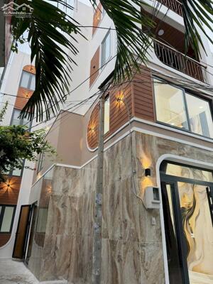 8,9 TỶ TL - CHDV 5 TẦNG THANG MÁY - NGAY ĐHCN 4 - NGUYỄN THÁI SƠN - P.4 - GÒ VẤP