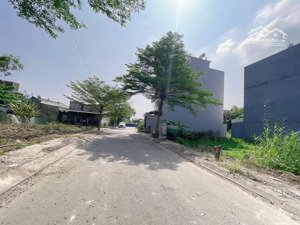 đất kdc rạch tôm, 8x11 lê văn lương, xây dựng liền