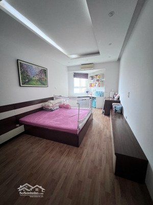 gia đình em cần bán gấp căn 3 ngủ 120m 2vs chung cư hoàng đạo thúy cắt lỗ 11 tỉ đã bao chi phí