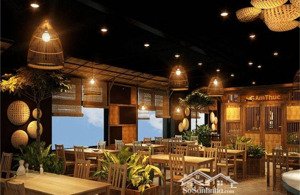 mặt bằng kinh doanh hiếm có tại duy tân khu đông dân cư văn phòng, phù hợp kinh doanh nhà hàng