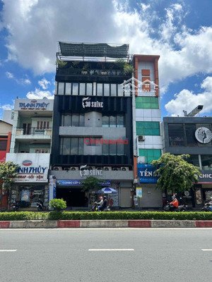 nhà ngang 10m mặt tiền lê đại hành, sát bên lotte mart, quận 11 - 5 lầu