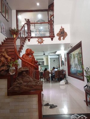 nhà đẹp cổ nhuế 53m2 5 tầng dân xây kiên cố nội thất full gỗ 12,9tỷ