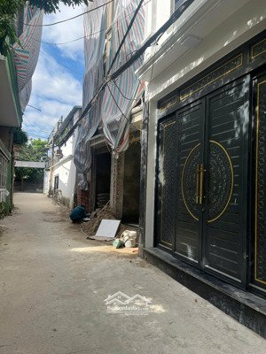 chính chủ bán 30m2, giá 5,5 tỷ tại nguyễn khoái, ô tô đỗ cửa - tiện ích đầy đủ - thuận tiện đi lại