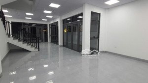 cần cho thuê biệt an phú shop villa hoàn thiện mới tinh chưa qua sử dụng.