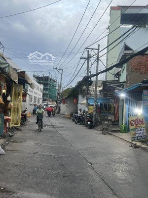 sát khu tên lửa, nhà 3 tầng, hẻm xe tải, hồ học lãm, 78m2, 5.6x18m, giá chỉ 6.7 tỷ