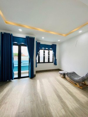 nhà hẻm giá trị nhất của lê văn quới,btan oto đậu cửa,hẻm thông tứ tung,nở hậu tài lộc