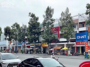 4.15 tỷ - Bán Nhà MỚI XÂY– 5x25m, 3 lầu - Mặt tiền LÊ LỢI 40m, Hòa Phú, Phường Bến Cát, Thủ Dầu Một, Bình Dương