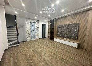 nhà mới 7 tầng thang máy - ô tô vào nhà ngõ thông rộng - gần khu đô thị ciputra - sổ nở hậu đẹp