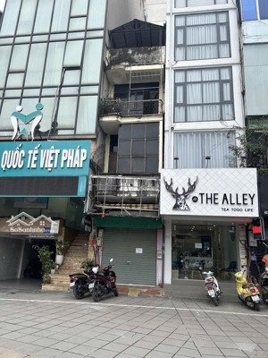 bán nhà mặt phố trần đăng ninh, giá cực chất 24,2 tỷ, 40m2, 3pn, 2wc