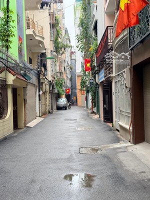 bán nr 47m2 phân lô, oto vào nhà, ngõ thông kinh doanh oto tránh,sổ nở hậu, dân trí cao, gần phố