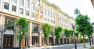 bán căn liền kề xẻ khe vin 3 giá rẻ diện tích 78m2 gía 9,6 tỷ lh: 