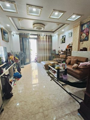 nhà riêng 4 tầng, 5pn, 6wc, 49,5m2, phạm thế hiển, q8, tp.hcm, bán gấp, view đẹp