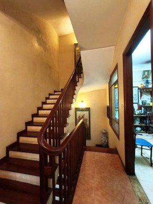 siêu phẩm hai bà trưng - gần hồ - ngõ rộng ba gác tránh nhau - đầu tư xây ccmn - nở hậu - 70m*5t !