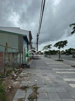 mặt tiền đường trần hưng đạo, phường phú mỹ, tp hcm