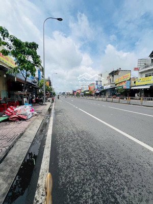 cho thuê mbkd mặt tiền tân kỳ tân quý trục đường 30m kênh nước đen sầm uất ngày đêm