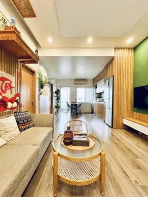 bán ch 120m2, 3pn, 2wc tại tòa n07b1 thành thái, dịch vọng, cầu giấy. 10 tỷ vnd. lh: 