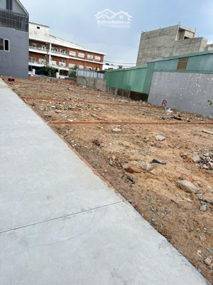 lô đất đẹp ngang khủng 10x12m đường ô tô đối diện tthc dĩ an - giá chỉ 3.350 tỷ