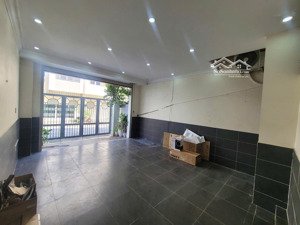 cho thuê nhà 4 tầng mt bùi thị xuân - unitown