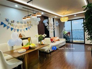 gia đình bán gấp ch 3n - 2wc, 100m2 tòa handiresco. tầng trung bc rộng thoáng mát, nhà sẵn đồ sổ đỏ